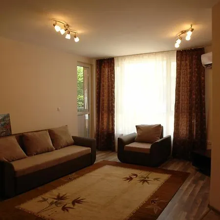 Апартамент Уют-2 Appartement *
